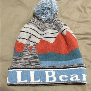 L.L. Bean Women’s Blue and Orange Mountain Beanie